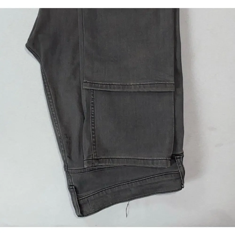 Paige Federal Slim Straight Lightweight Stretch Jeans in Mark. Men's 35X34, Read